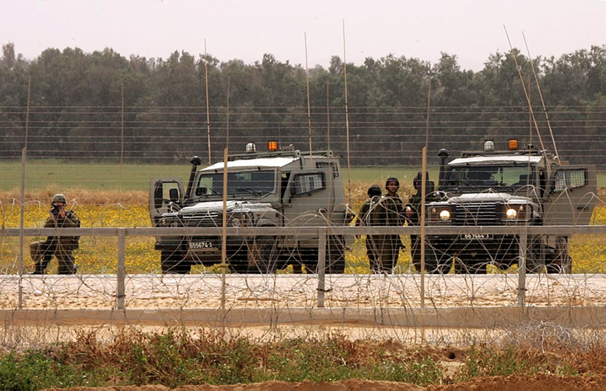 חיילי צה"ל בסמוך לדרום רצועת עזה