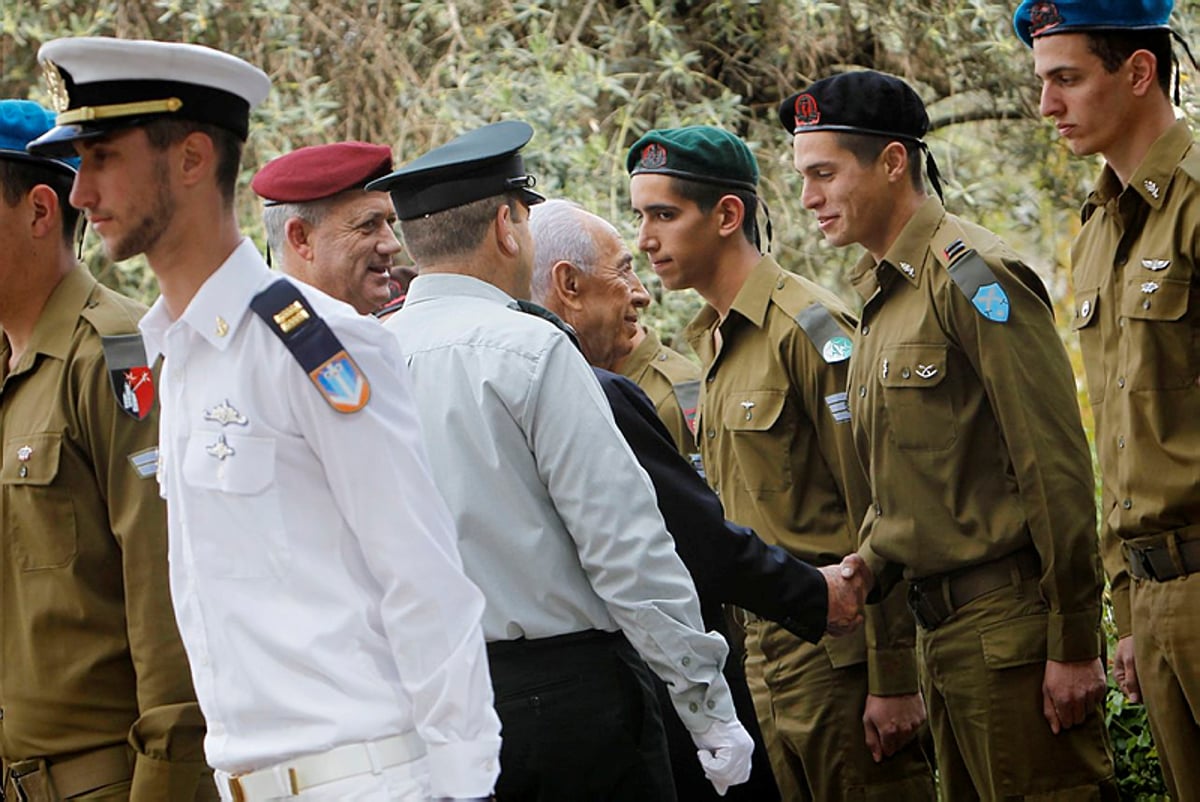 הנשיא עם החיילים המצטיינים, היום