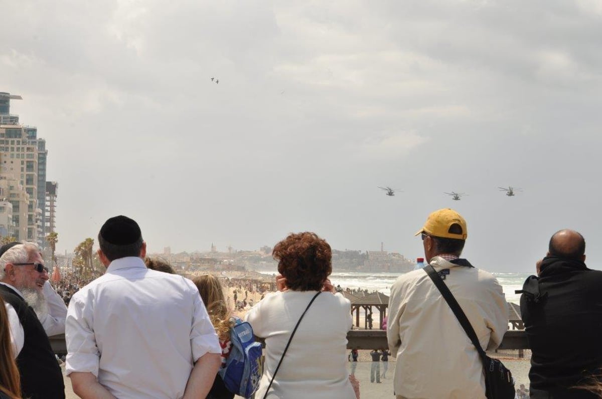 גלריה: המטס החגיגי של 'חיל האוויר' מעל שמי הארץ