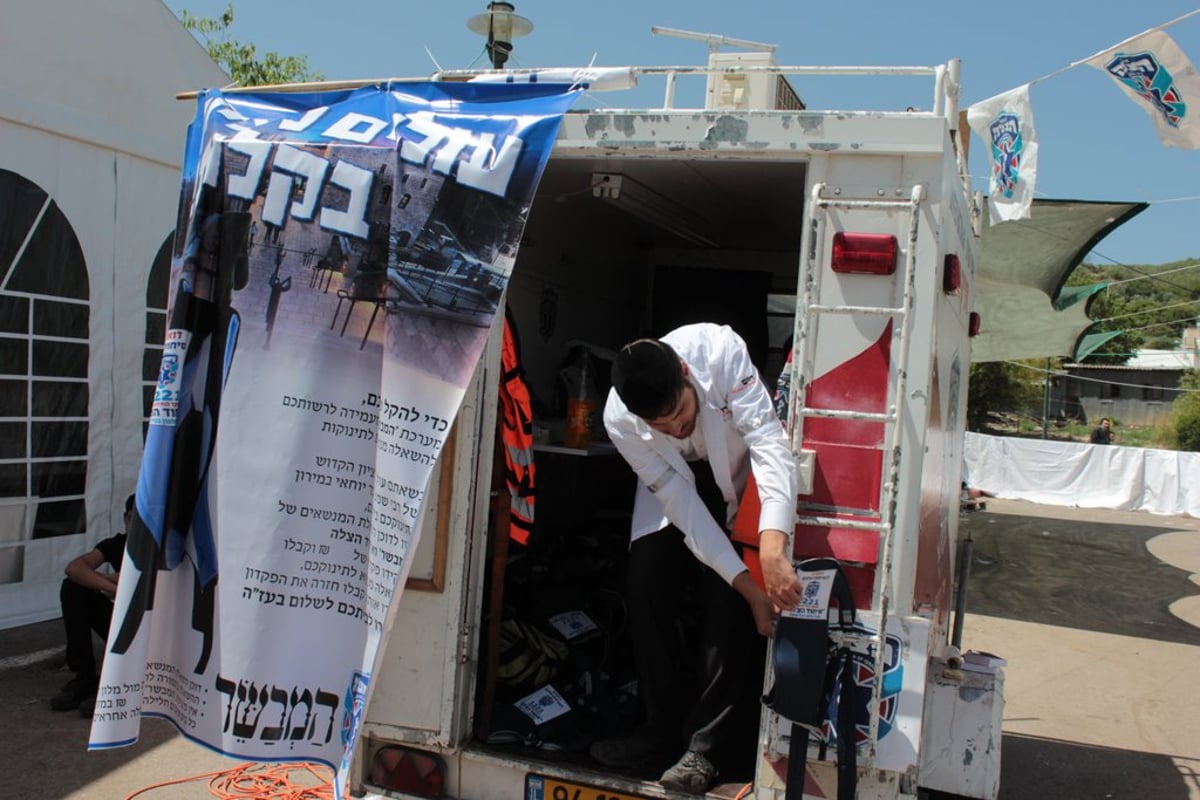 חלאקה, שרב, וח"י רוטל • מירון בוערת משמחה; צפו