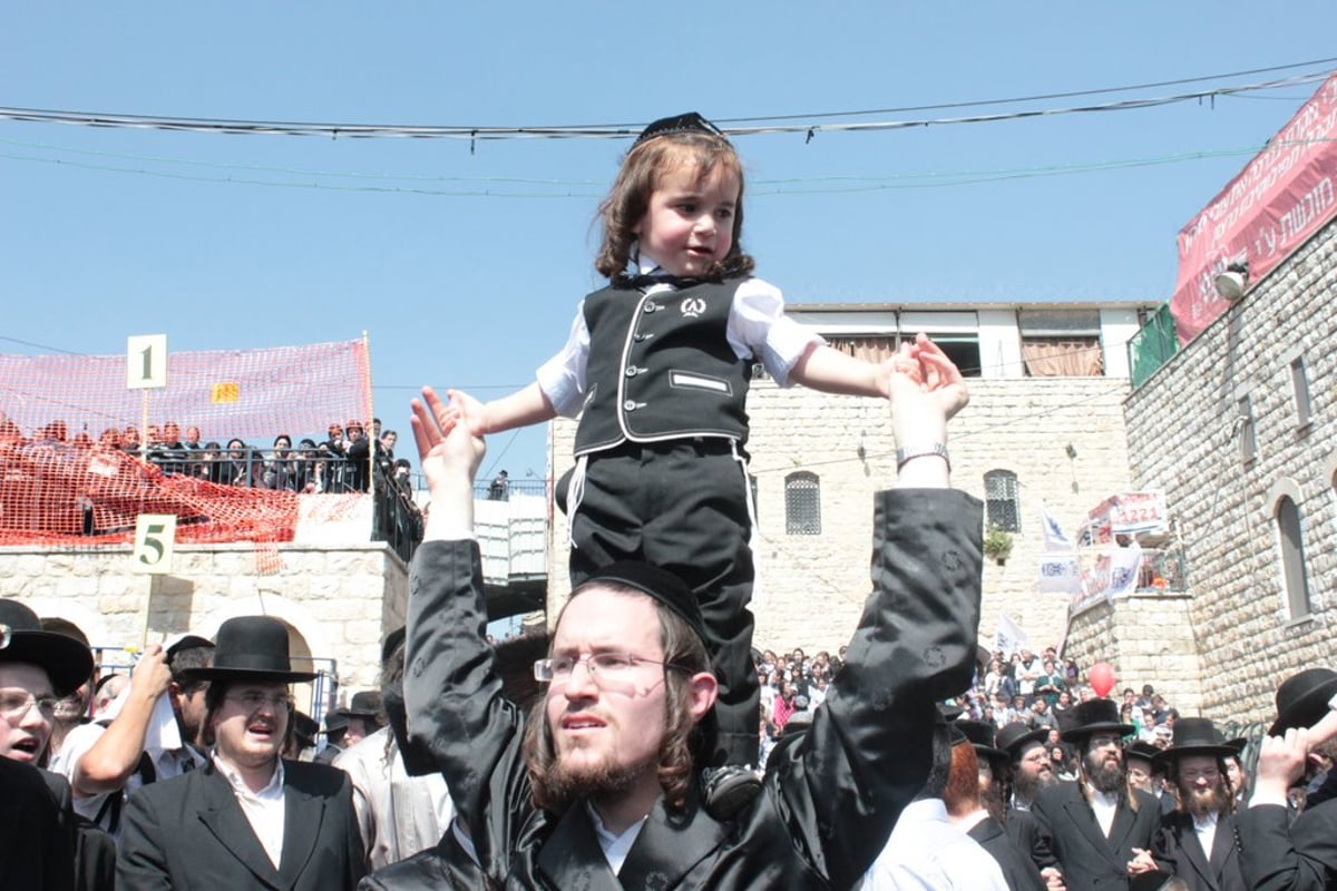 חלאקה, שרב, וח"י רוטל • מירון בוערת משמחה; צפו