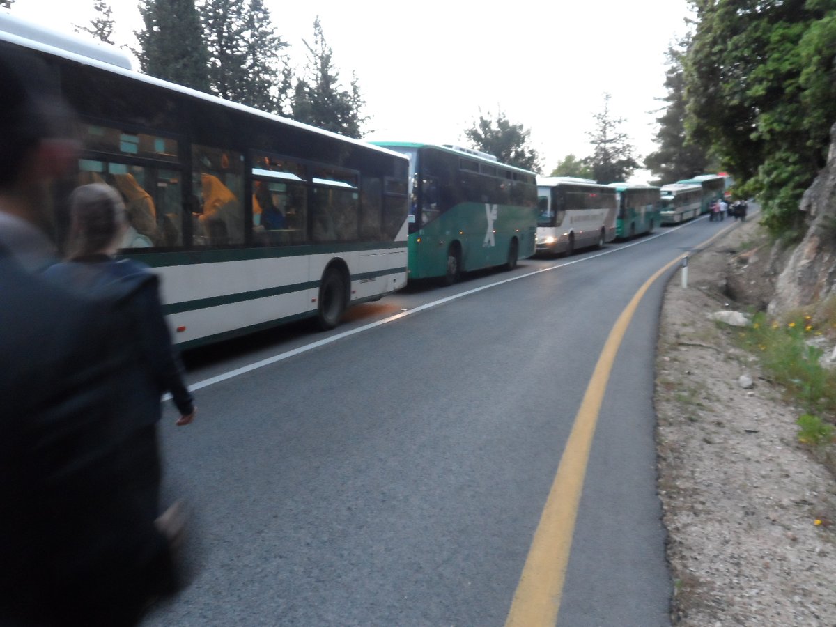 מערך התחבורה בקריסה: פקקי ענק, רבבות תקועים