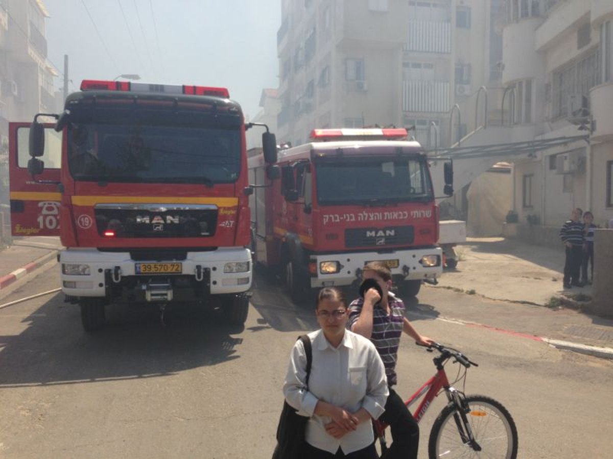 תיעוד: דליקת חורש גדולה בבני-ברק