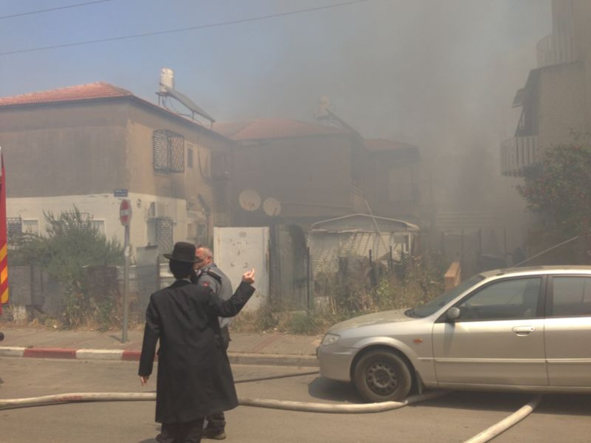 תיעוד: דליקת חורש גדולה בבני-ברק