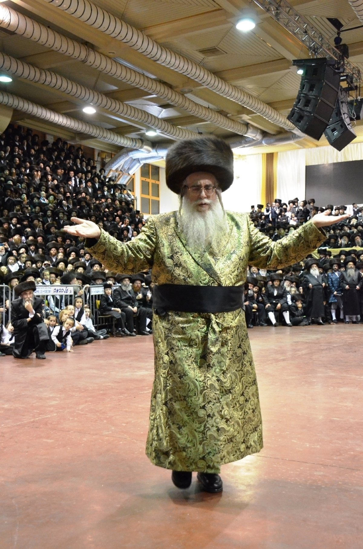 גלרית ענק • חתונת בית צאנז ומעמד ה'מצווה טאנץ'