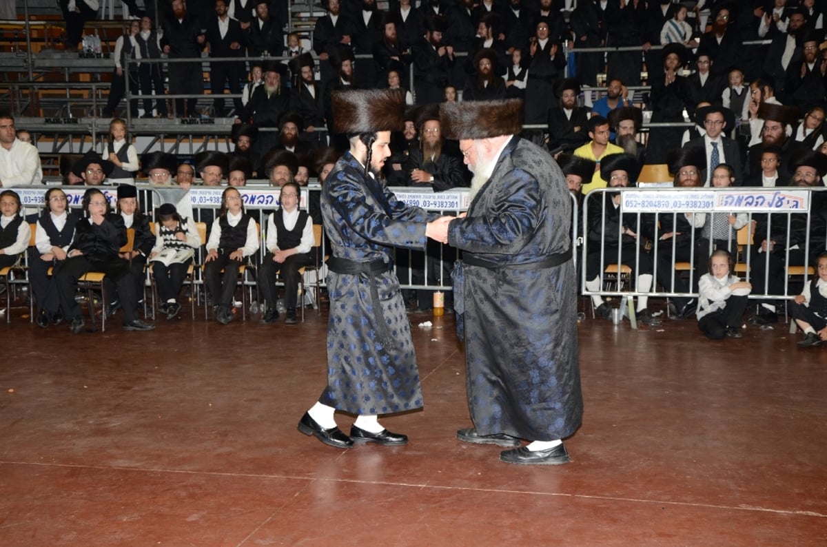 גלרית ענק • חתונת בית צאנז ומעמד ה'מצווה טאנץ'