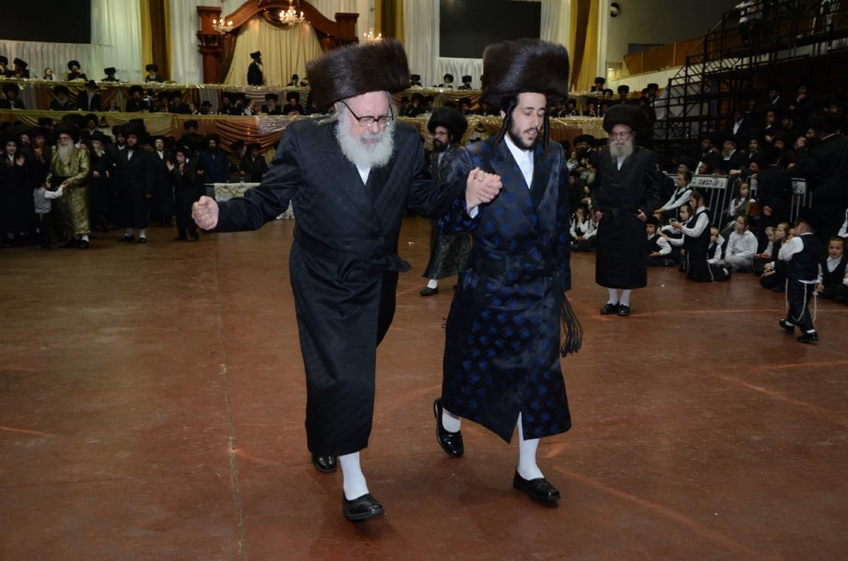 גלרית ענק • חתונת בית צאנז ומעמד ה'מצווה טאנץ'