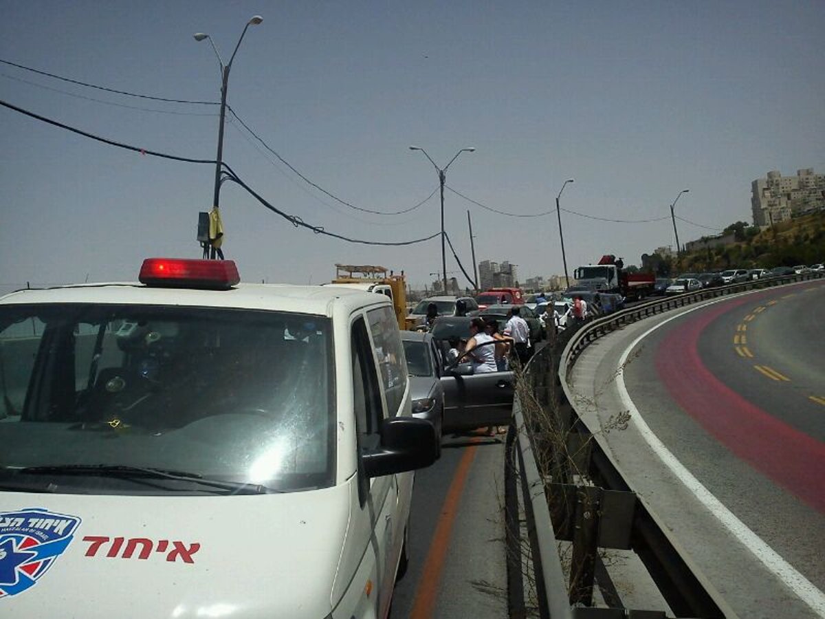 כביש 1: תאונת שרשרת עם ראש השב"כ יורם כהן