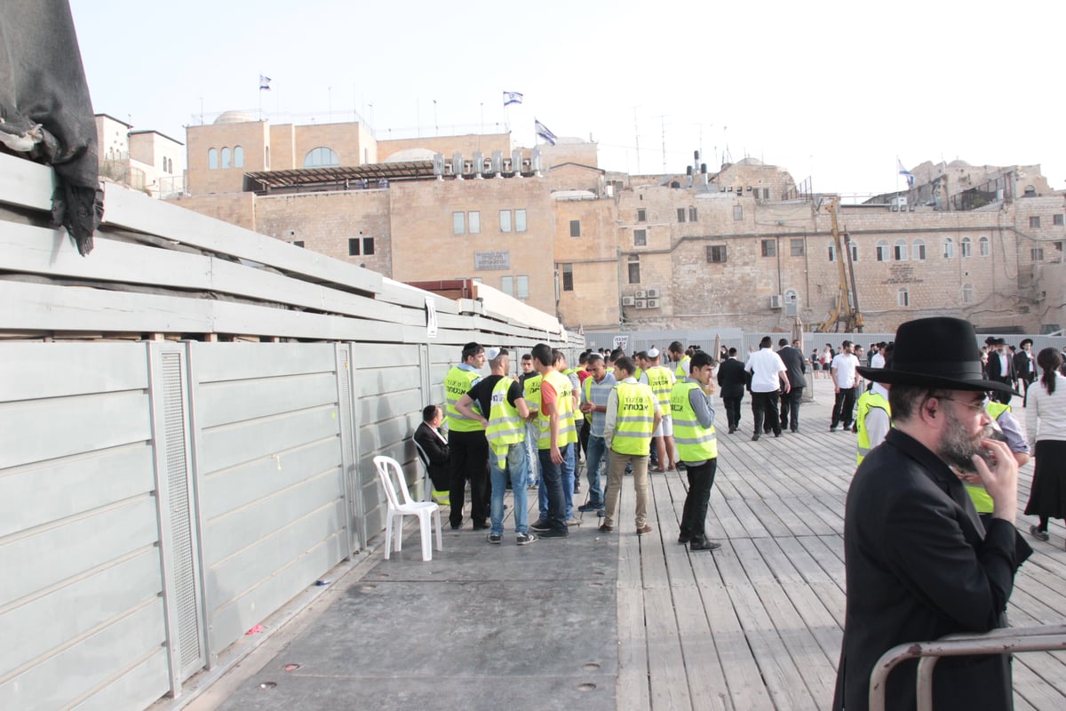 דרעי: קבוצה פרובוקטיבית מכתיבה התנהלות המשטרה; מוזס: מדינה הזויה