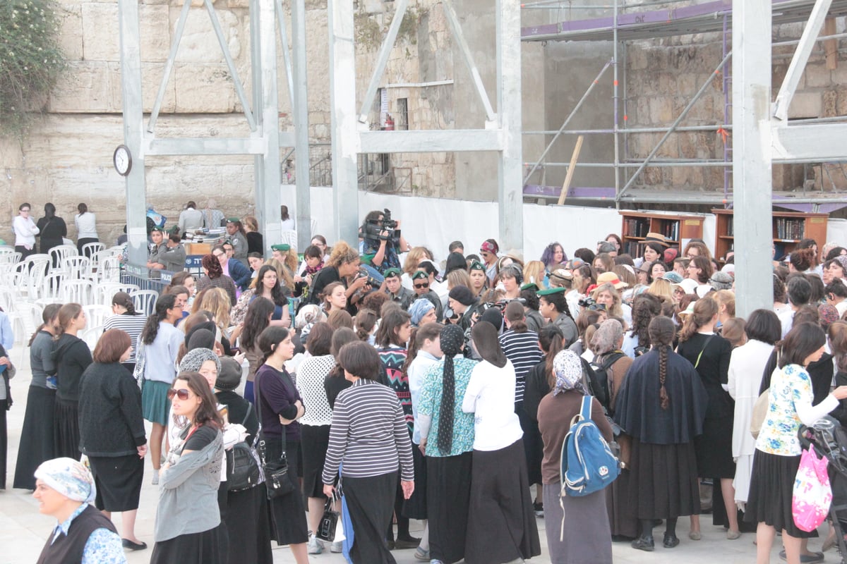 דרעי: קבוצה פרובוקטיבית מכתיבה התנהלות המשטרה; מוזס: מדינה הזויה