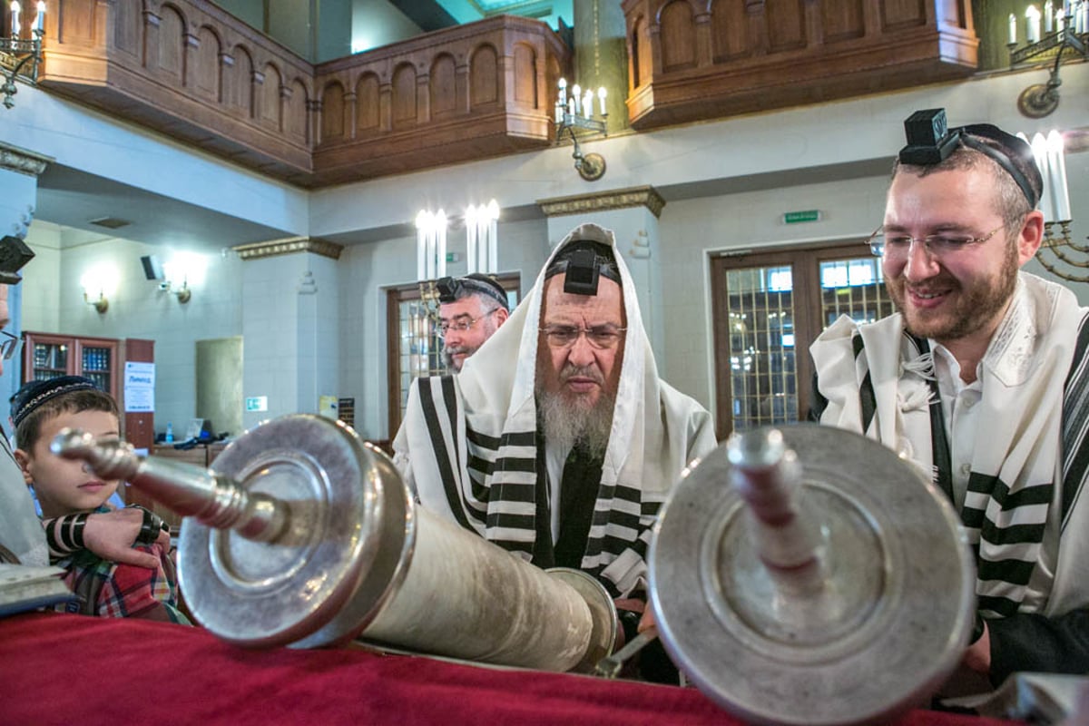 צפו: זעקת הגרב"מ אזרחי בכיכר האדומה במוסקבה