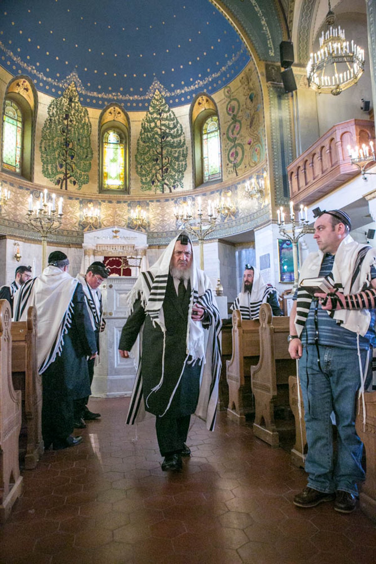 צפו: זעקת הגרב"מ אזרחי בכיכר האדומה במוסקבה