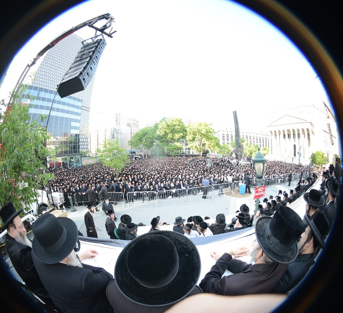 עצרת הרבבות במנהטן • גלרית ענק