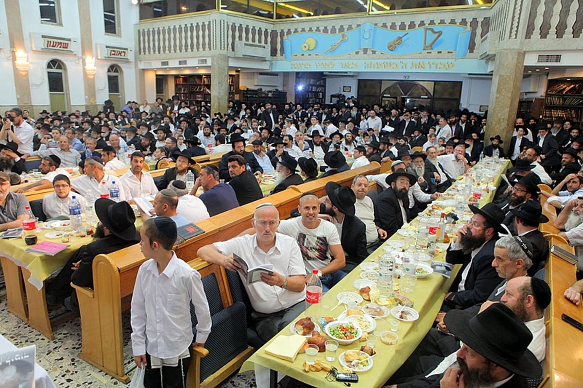 בהילולת ג' בתמוז בכפר חב"ד: המועמדים לרבנות הראשית