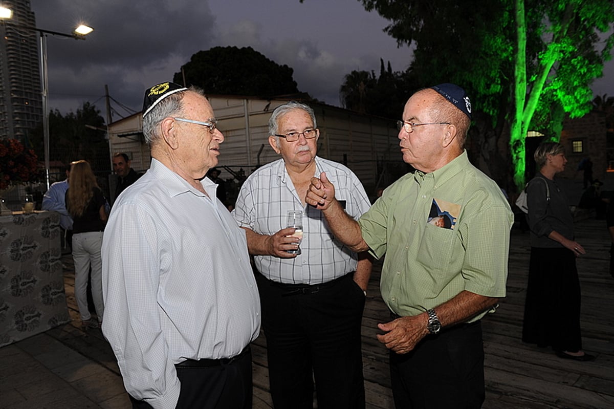 צפו: המונים כיבדו את זכר הקטר המיתולוגי 'מיידנצי'ק'