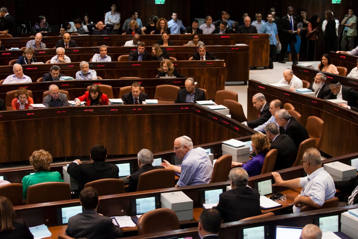 סערה במליאת הכנסת בדיון על התקציב • גלריה