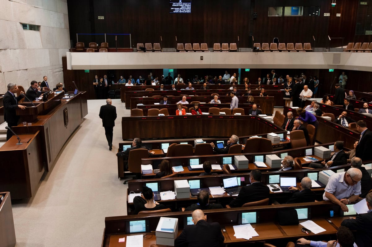 סערה במליאת הכנסת בדיון על התקציב • גלריה