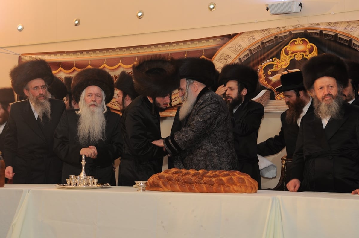 האדמו"ר מבאבוב בביקור בלונדון • תיעוד ענק