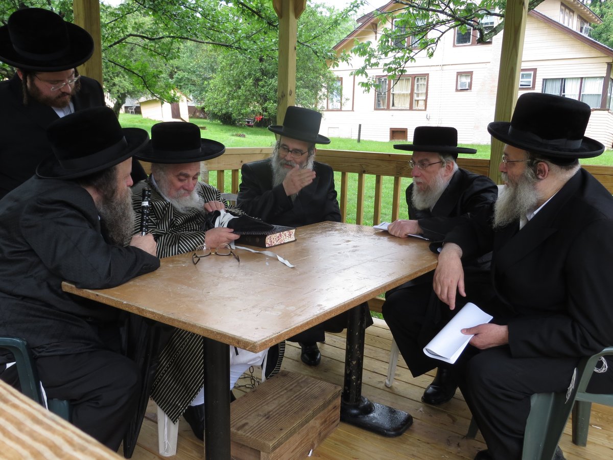 במהלך החופשה: קיימו מצוות חליצה • צפו בתמונות