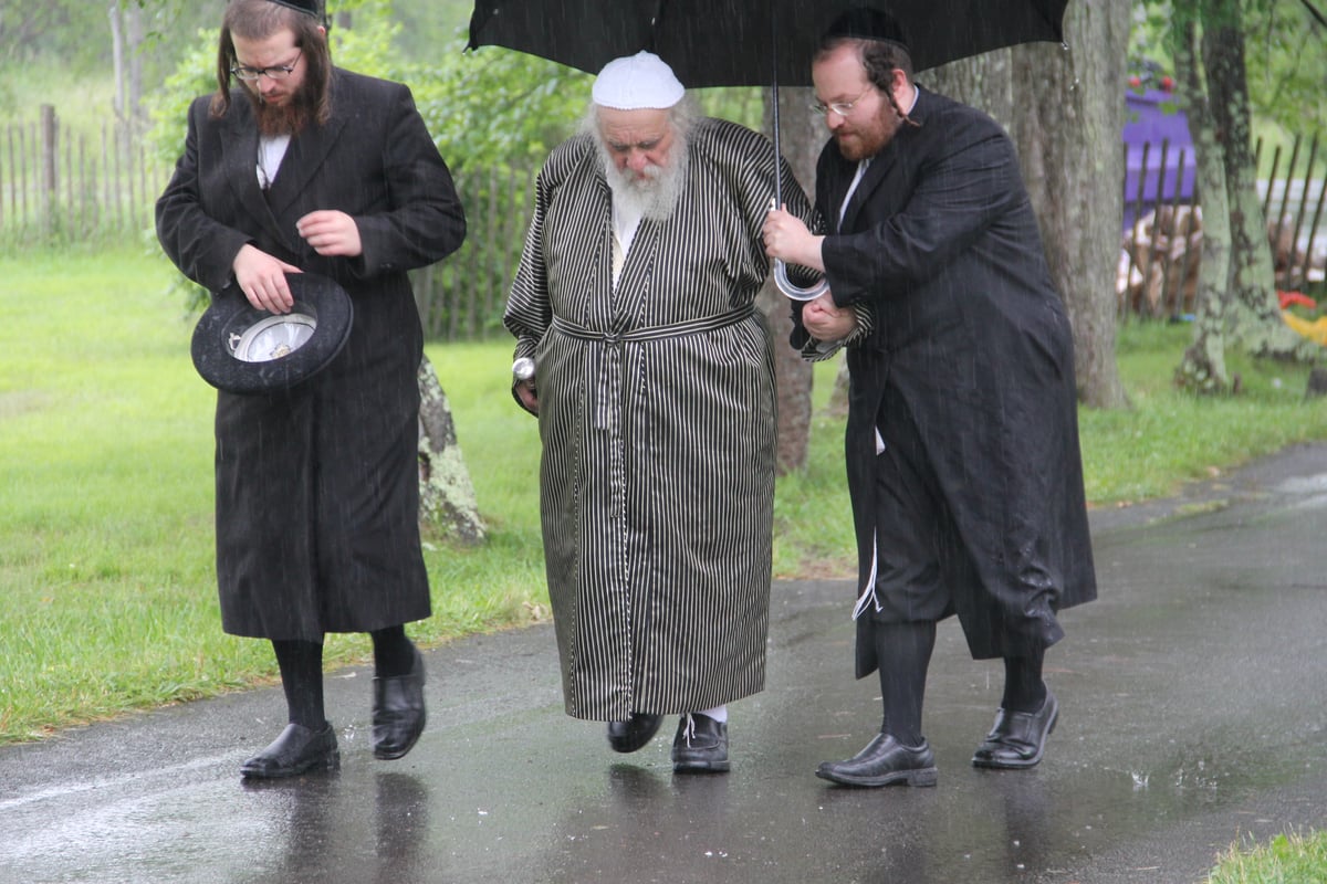 צפו: החרדים בארה"ב בחופשת ה'קאנטרי'