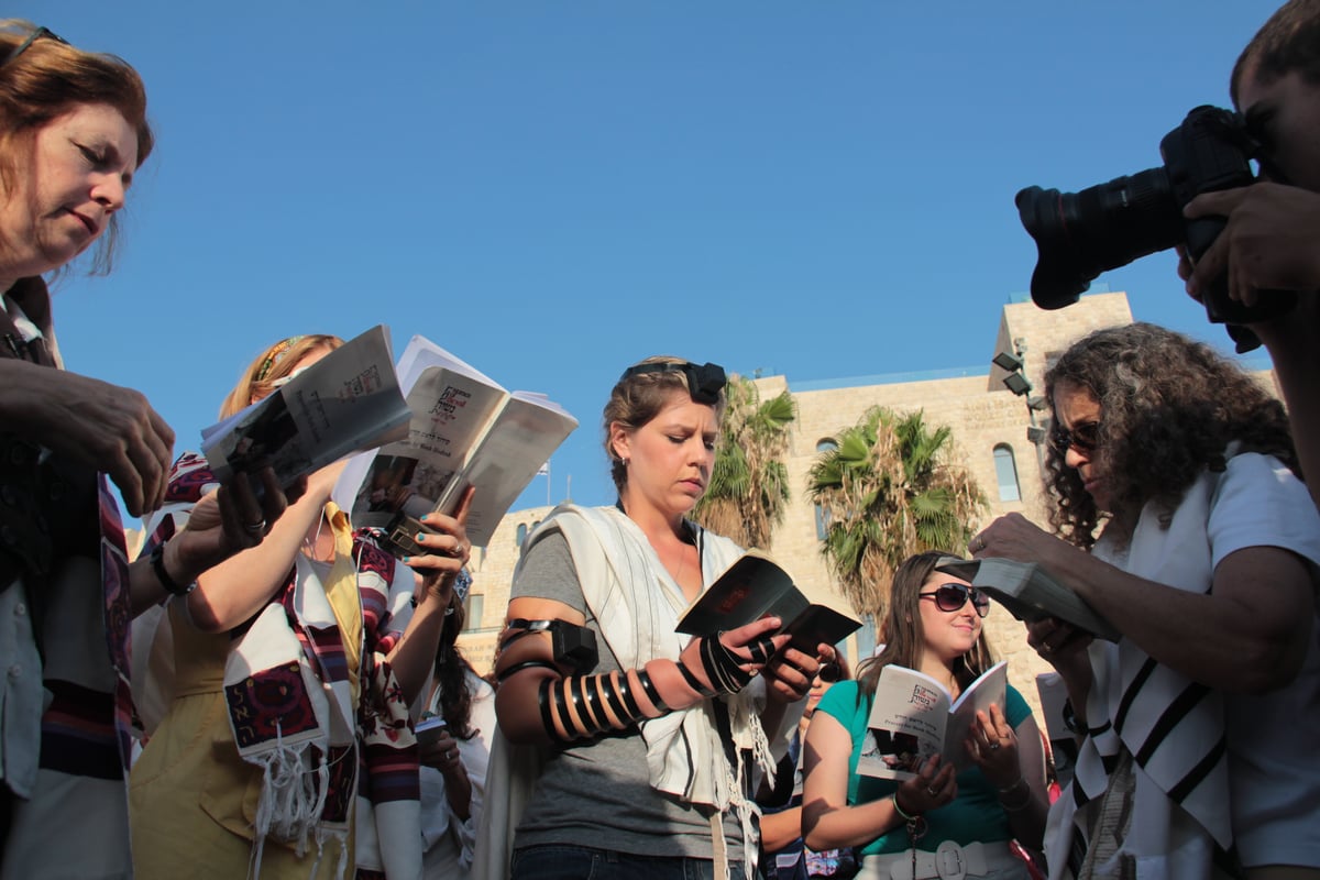 אלפי הנשים החרדיות בלמו את נשות הפרובוקציה • צפו