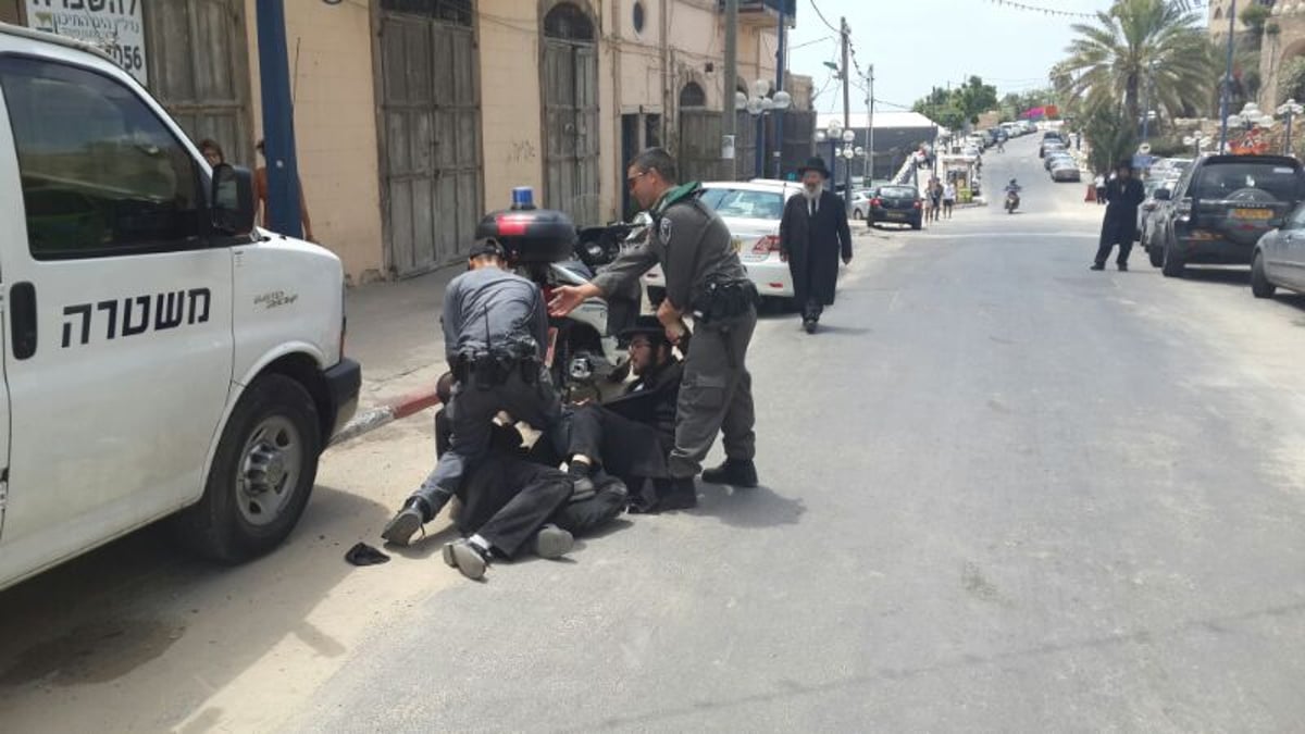 יפו: ארבעה עצורים בהפגנה נגד חילול קברים