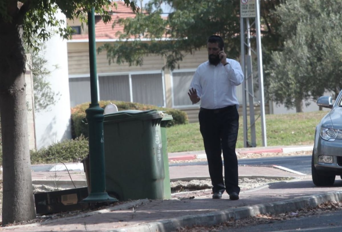 בחשאי: הרב עמאר ועוזרו נפגשים עם הגוף הבוחר