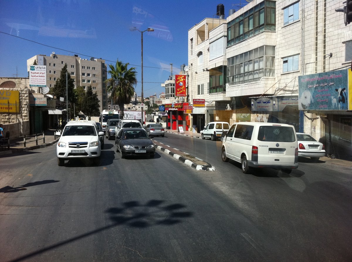 ג'בריל רג'וב לכיכר השבת: 'הרב עובדיה יסייע לשלום'