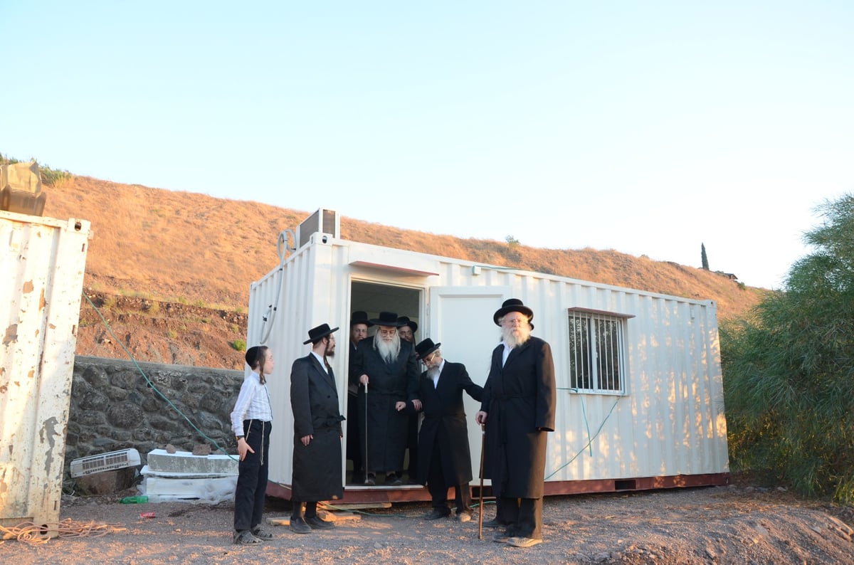 גלריה:  האדמו"ר מצאנז  בטבריה