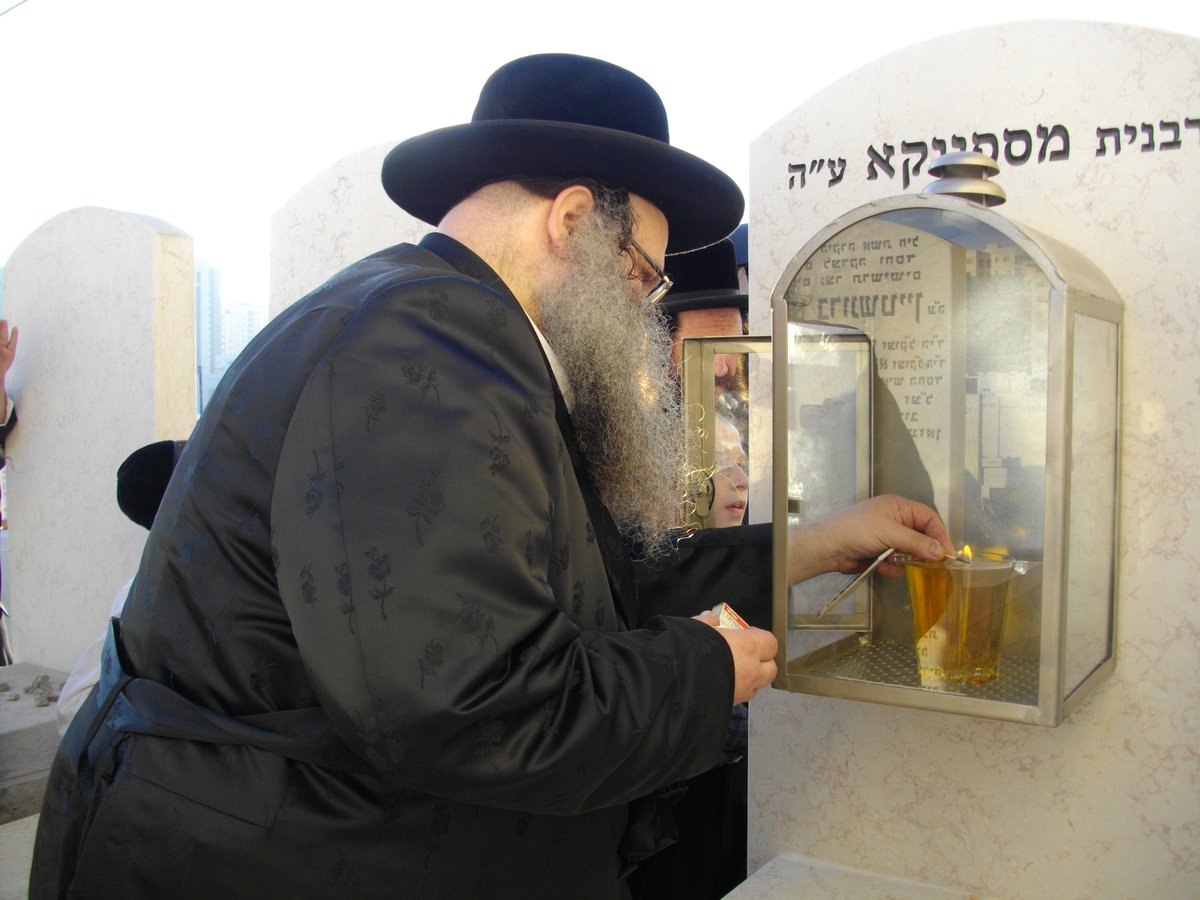 צפו: שנה לפטירת הרבנית מספינקא