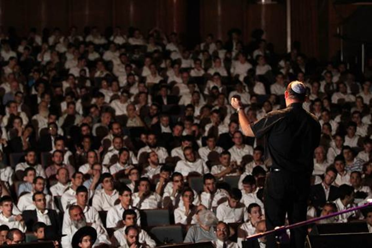 רדיו 'קול ברמה' בערב הצדעה לבני התורה • תיעוד