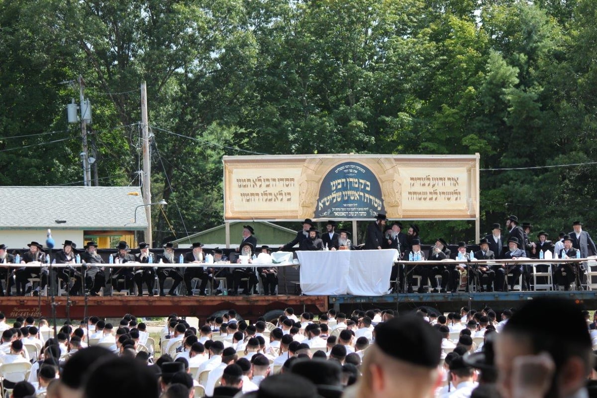 צפו: הרבי מסאטמר חנך מקווה בהרי הקטסקילס