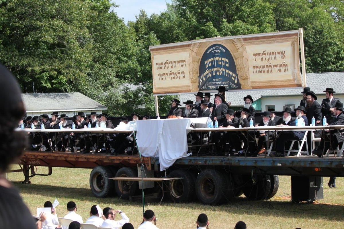 צפו: הרבי מסאטמר חנך מקווה בהרי הקטסקילס