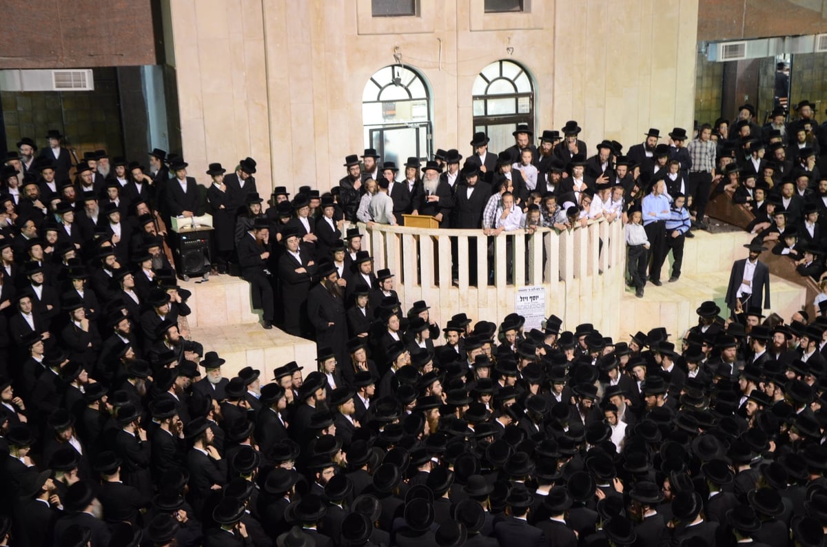 הרב טויסיג ספד: "נהרגת בבגדי שבת, קורבן ציבור"