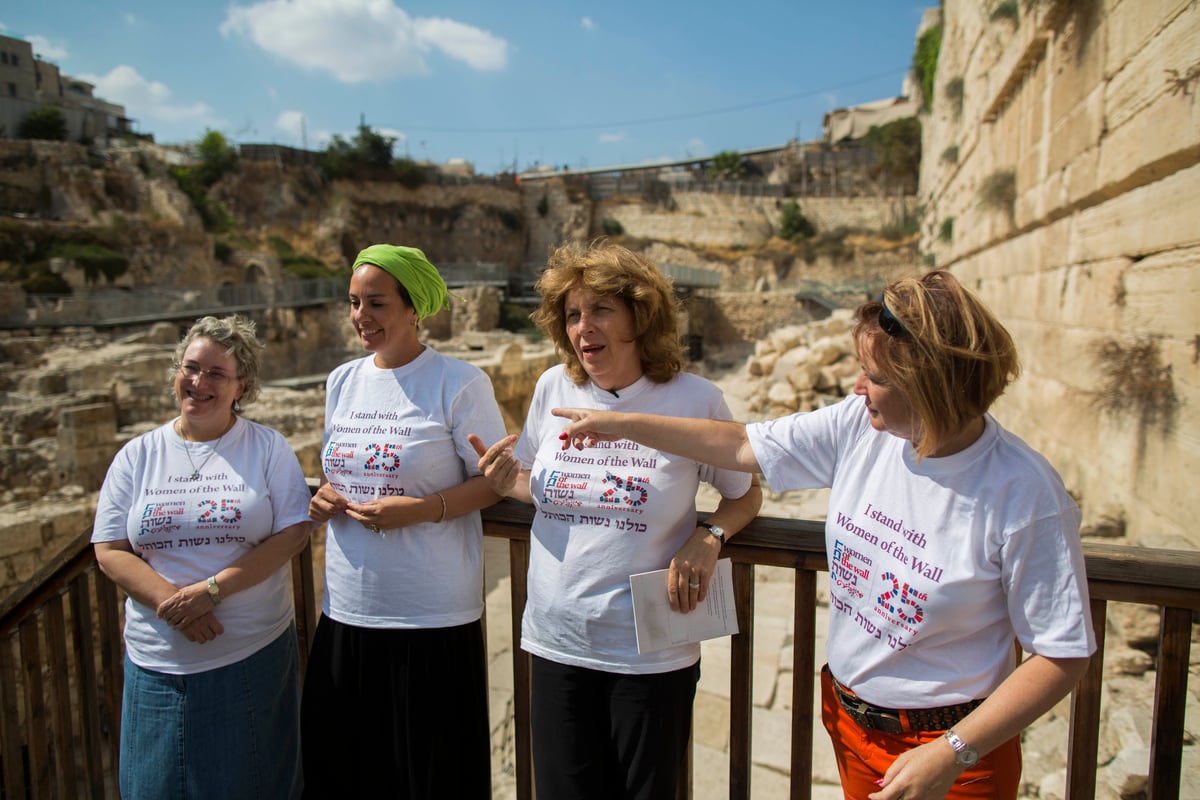 "נשות הכותל" בשביתת מחאה בכותל המערבי