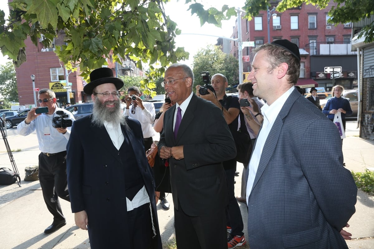 אחרי דה בלסיו: גם ביל תומפסון נפגש עם חרדים בניו יורק