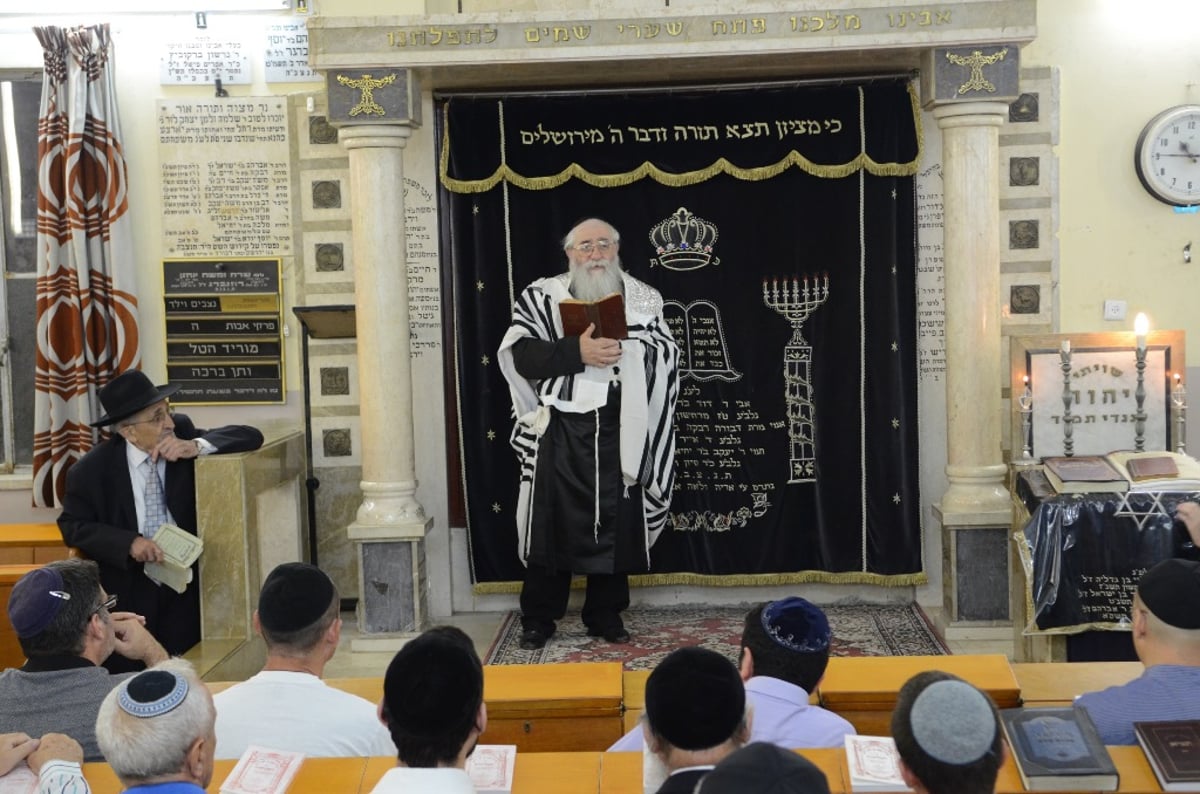 א' דסליחות בחצרות הקודש בבני-ברק • גלריה