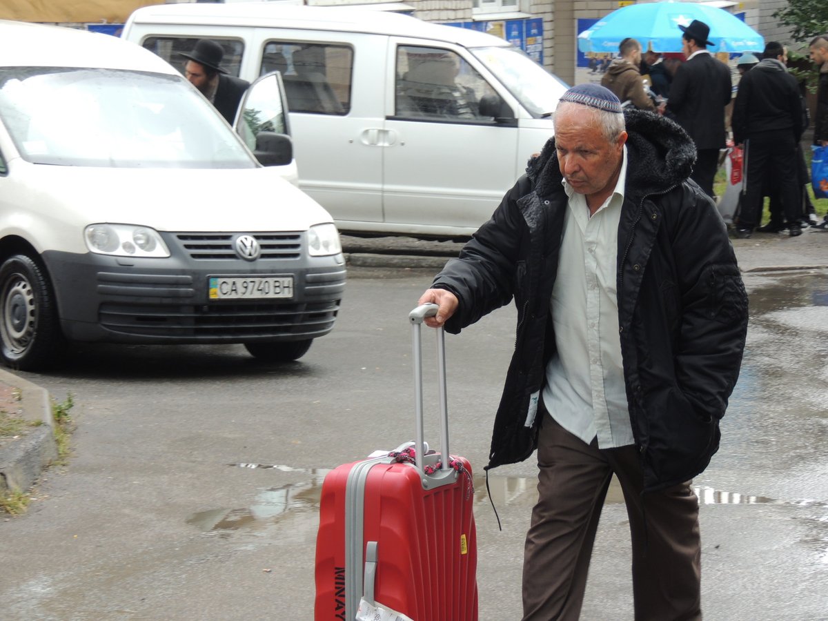 בישראל חם, באומן גשום • גלרית ענק