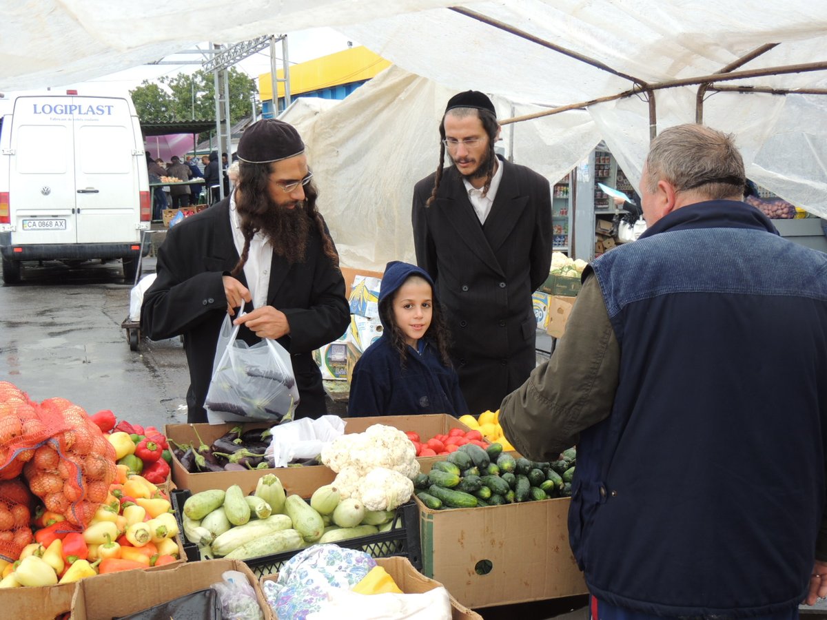 עושים שוק באומן • גלריה