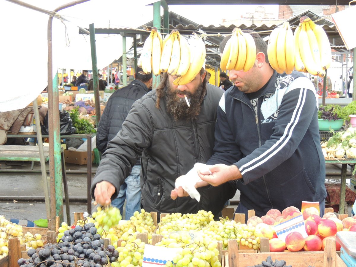 עושים שוק באומן • גלריה