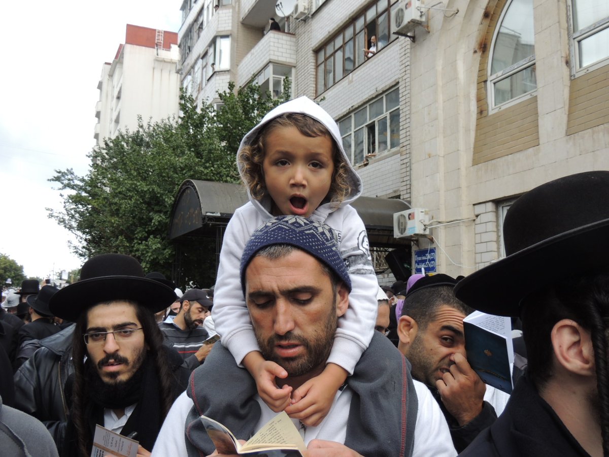 ערב ר"ה: אמירת 'התיקון הכללי' באומן • גלריה