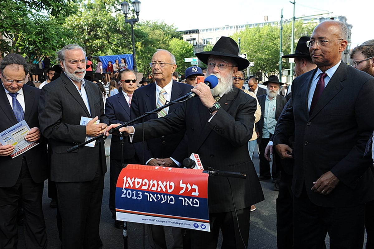 הבחירות בניו יורק: ביל תומפסון מחזר אחר קולות החב"דניקים