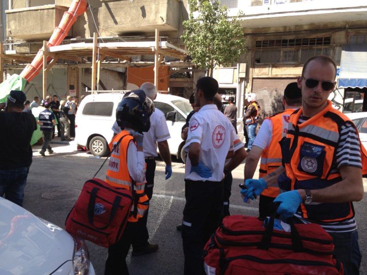 תל אביב: הרוג ופצועים בקריסת מבנה