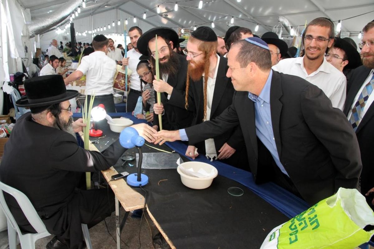 גלריה: ניר ברקת בשוק ארבעת המינים