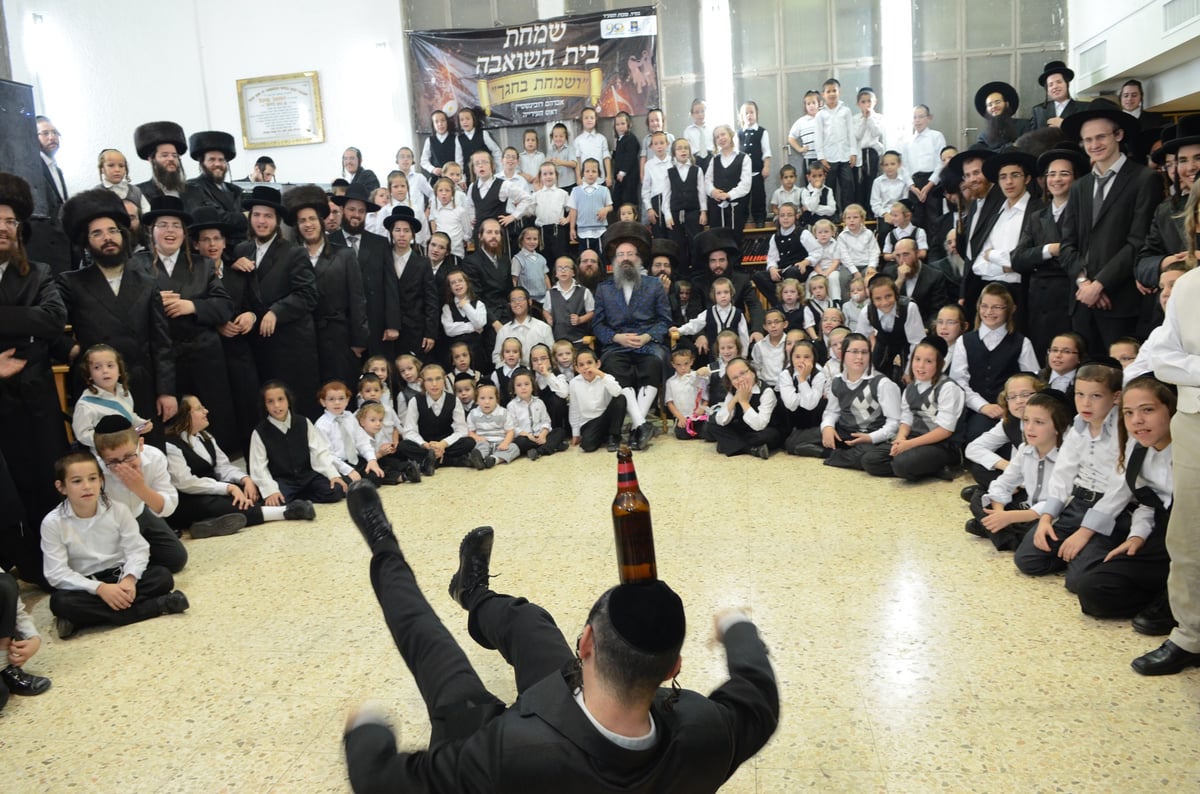 אבוקות של אש: תיעוד ענק מבית השואבה בבני-ברק