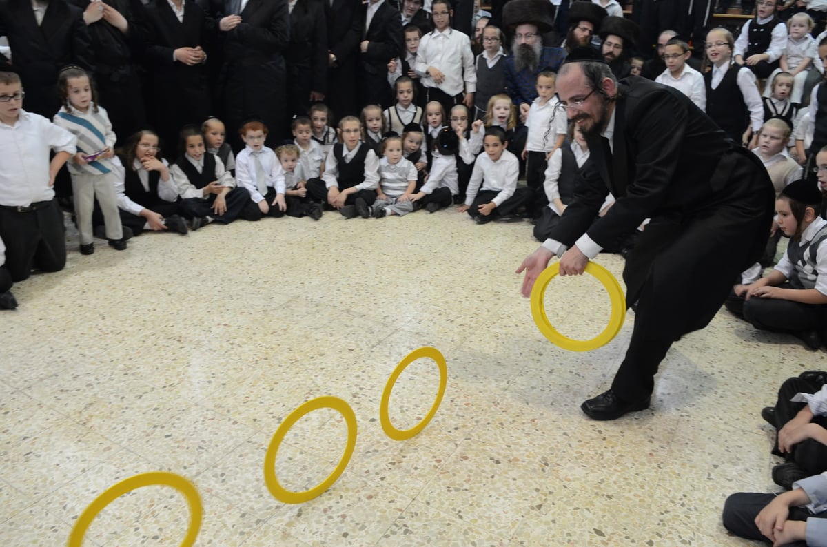 אבוקות של אש: תיעוד ענק מבית השואבה בבני-ברק