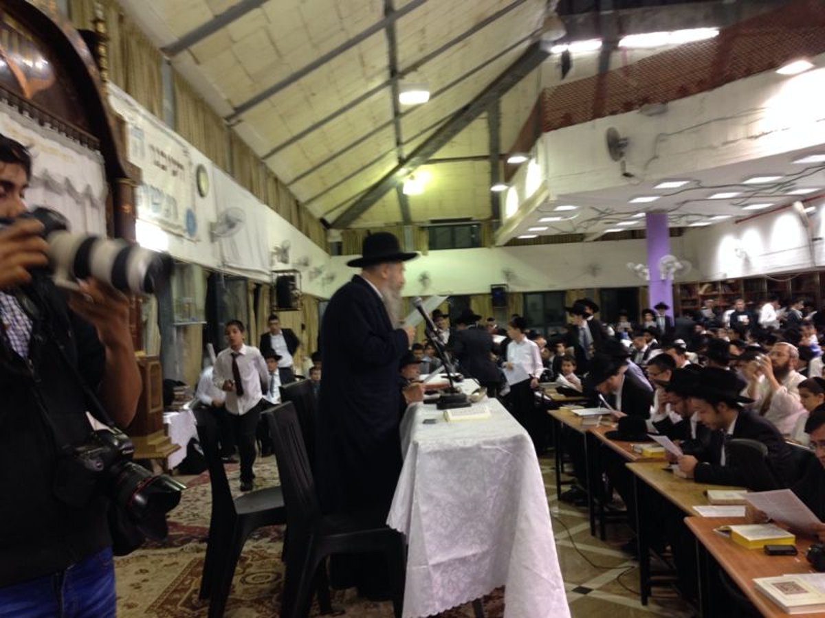 המונים מתחננים: רפואה שלמה למרן
