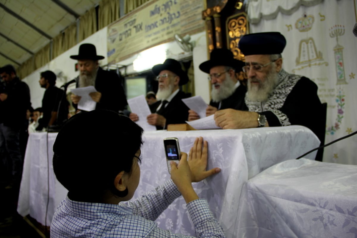 אור החיים: עצרת תפילה אדירה לרפואת מרן הרב חיים עובדיה יוסף