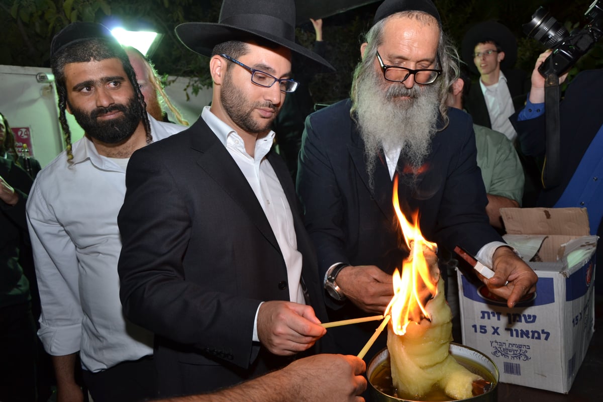 גלריה: אלפים בהילולת שמעון הצדיק