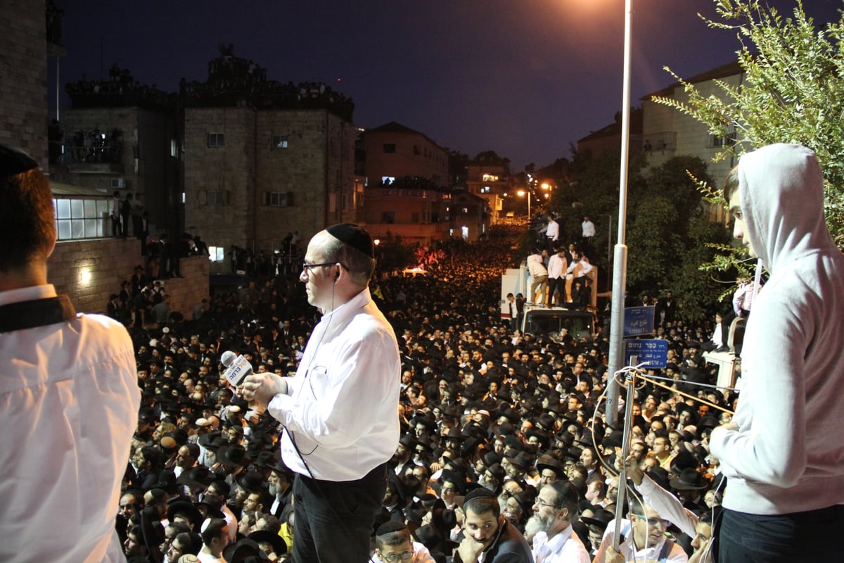 גלריית ענק: כך נראתה הלוויתו של מרן הרב עובדיה יוסף